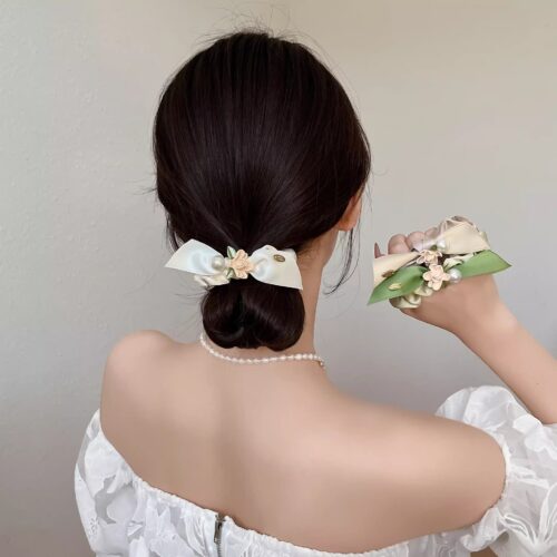 GARDENIA PONYTAIL HOLDER