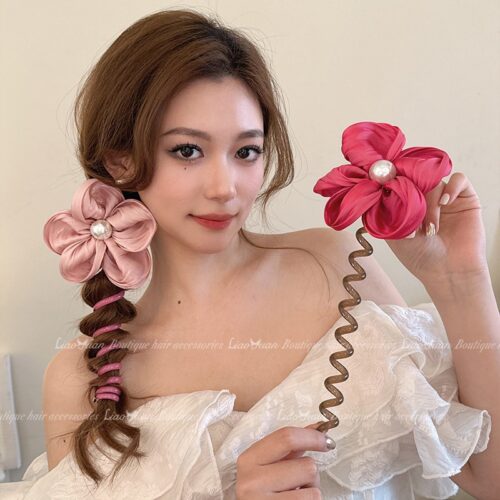 SILK COIL FLOWERS PONY