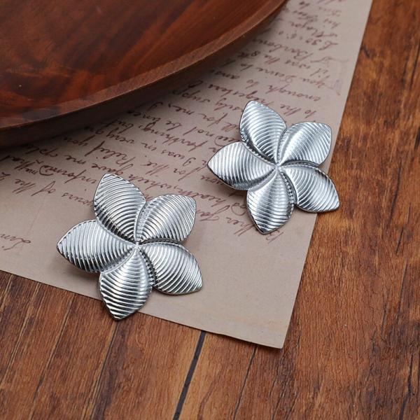 Earrings Petal2