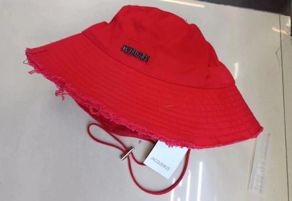 HAT JACQUEMUS10